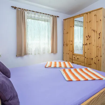 Horvatic 1 By Interhome アパート